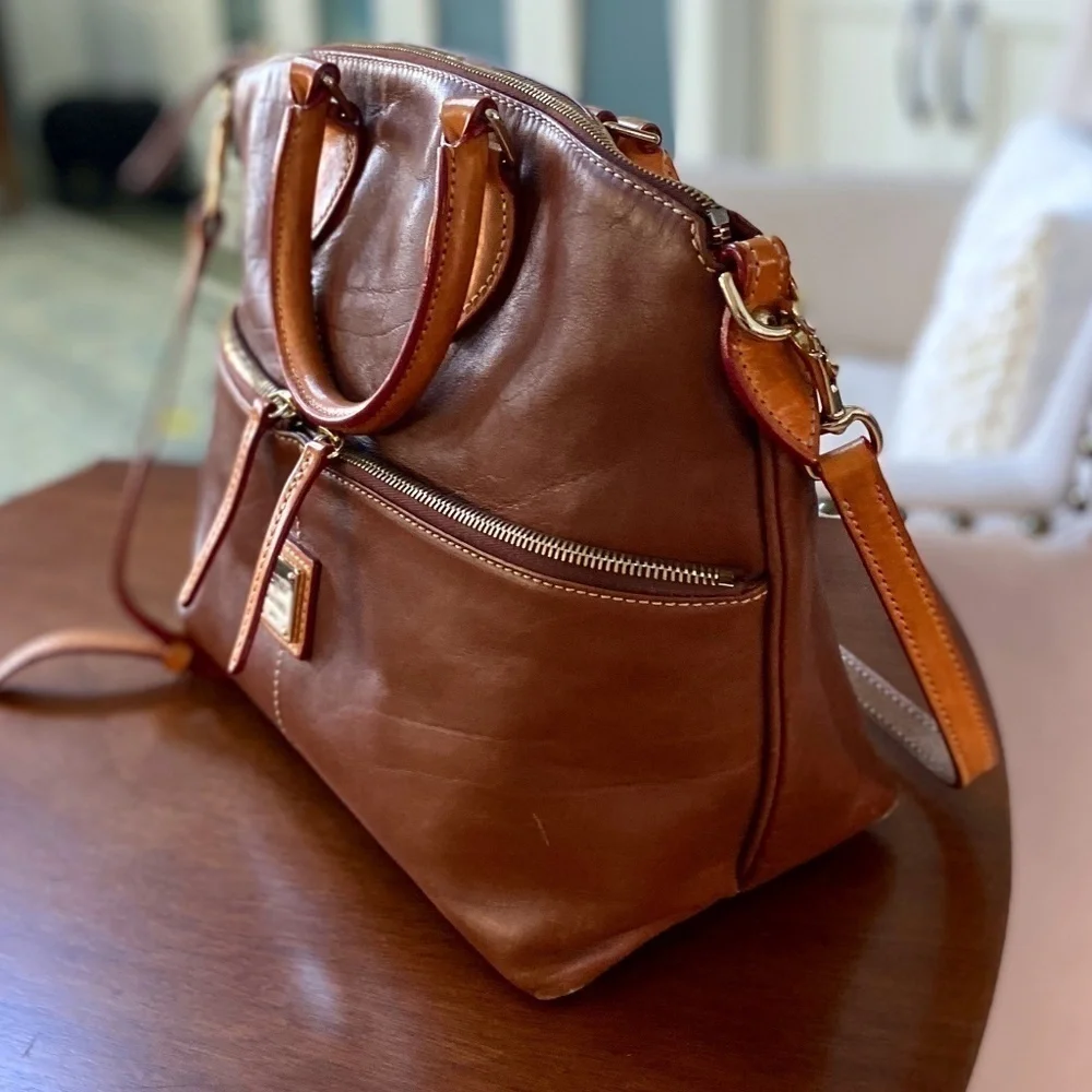 Dooney & Bourke Double Front Pocket Satchel/Crossbody EUC